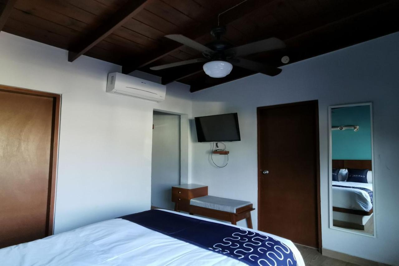 Capital O Hotel America 엔세나다 외부 사진